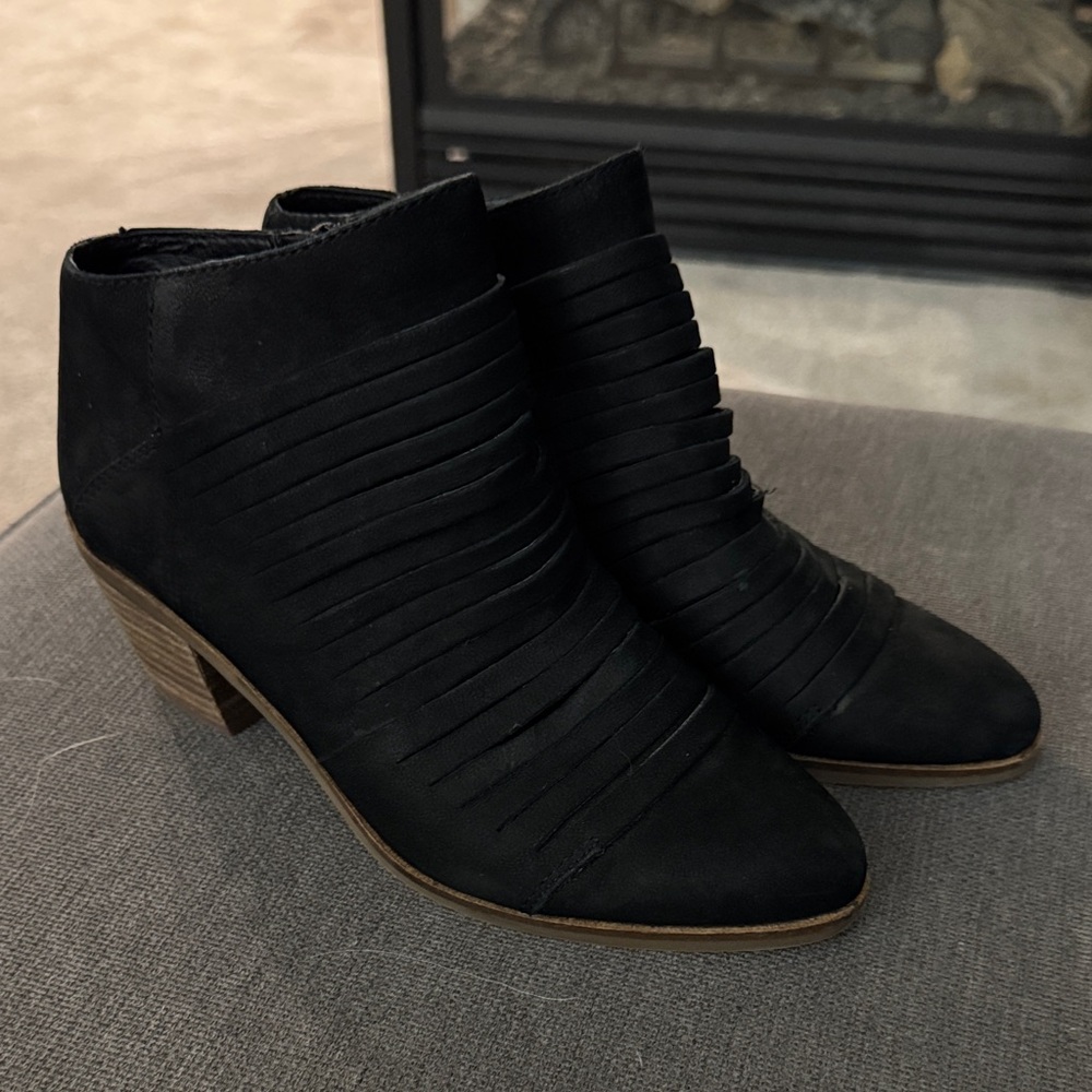 Lucky Brand Black Ankle Booties
